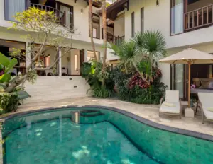 Villa Peach Cover Image